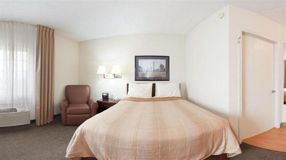 Sonesta Simply Suites Chicago O'Hare Airport Schiller Park Exterior photo